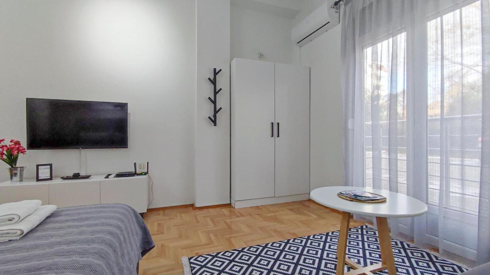 Care'S Studio Ohrid Buitenkant foto